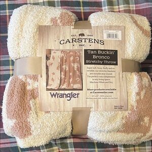 Tan Buckin' Bronco Stretchy Throw Blanket